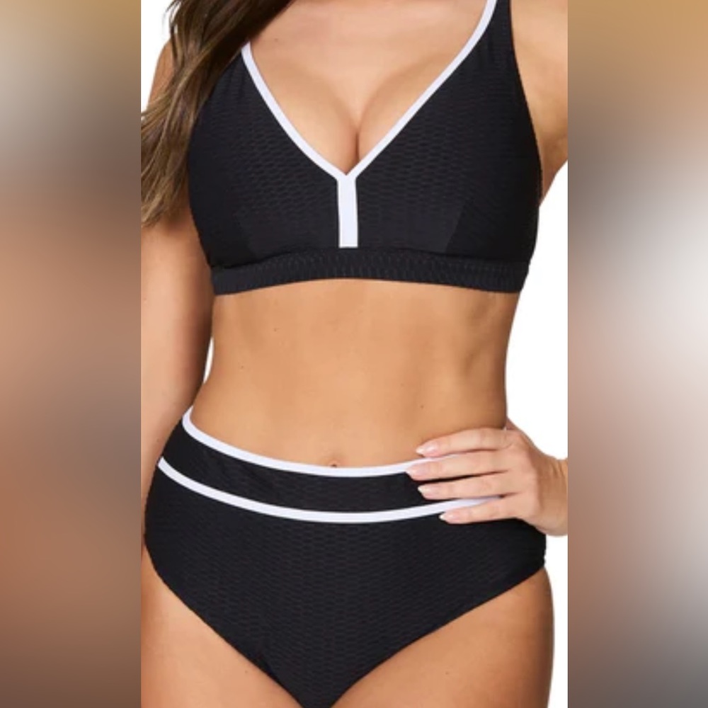 Brand new with tags Nip Tuck size 8 bikini. Black Aphrodite.